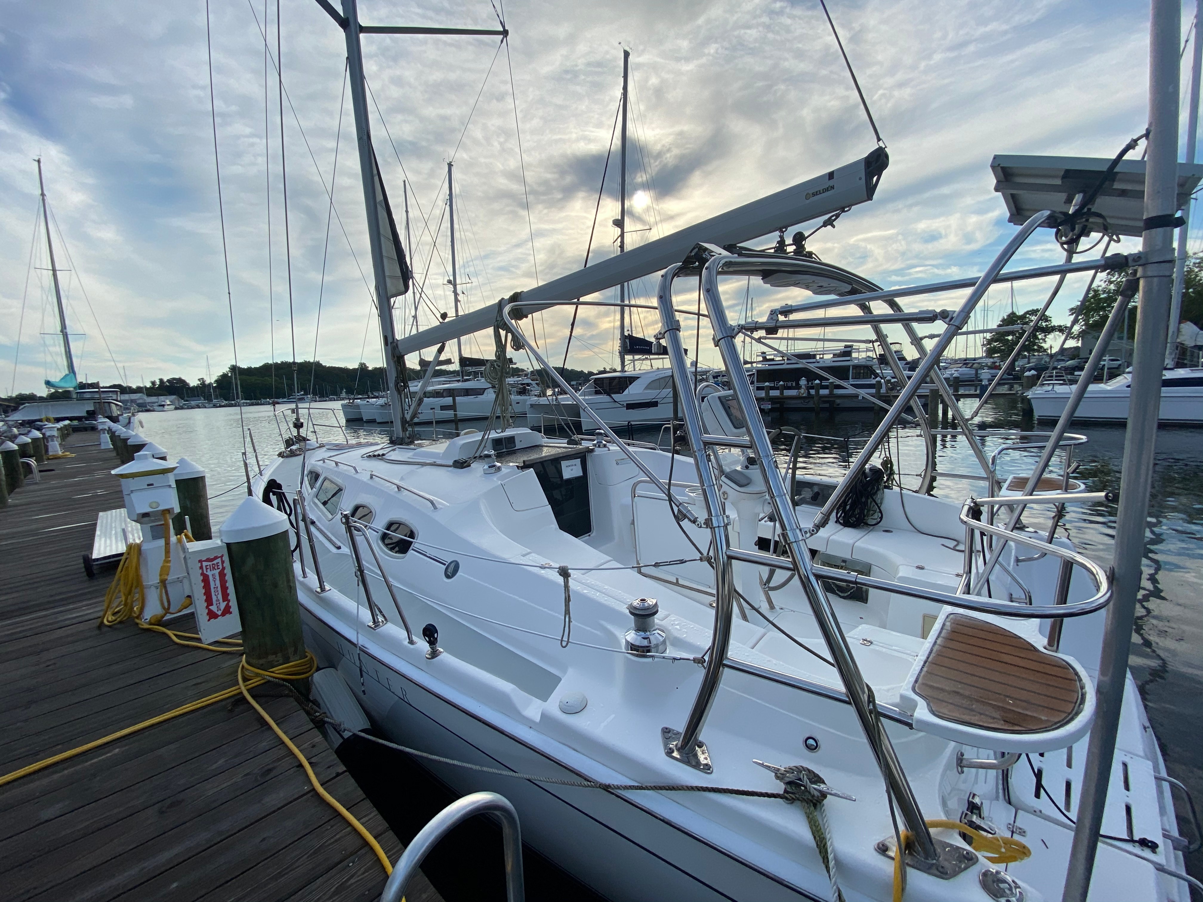 Used Sail Monohull for Sale 2009 Hunter 36 Boat Highlights
